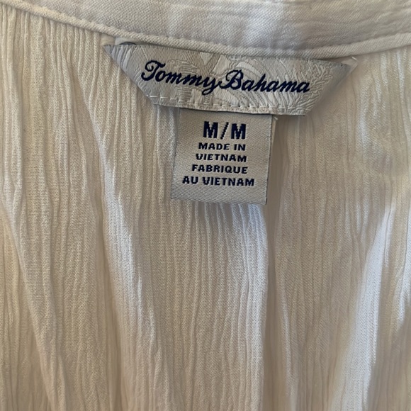 Tommy Bahama white flutter sleeve blouse - Picture 3 of 8
